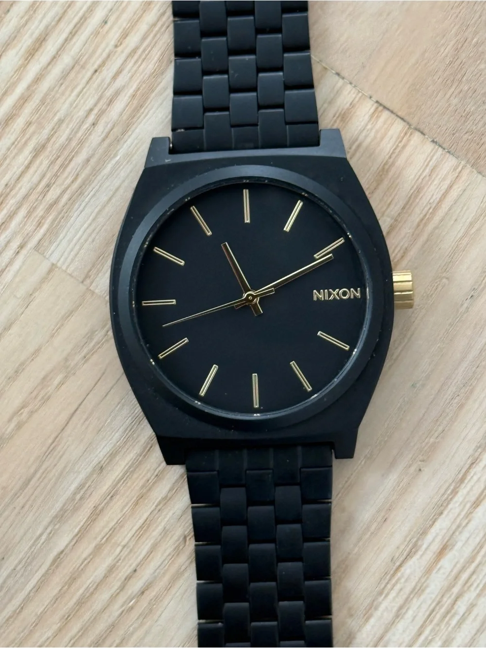 Nixon Minimal The Time Traveler Black Stainless Case Bracelet Gold Hands Markers